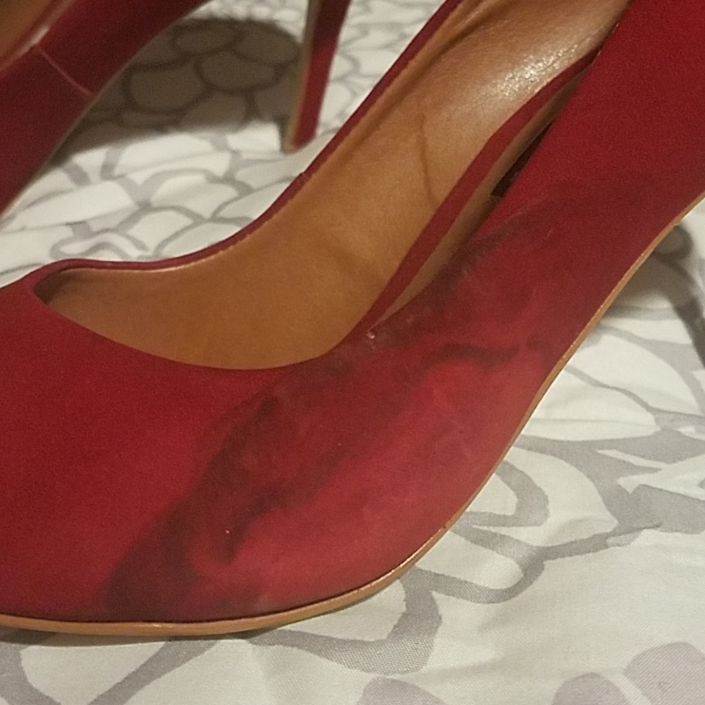 Heels - Picture 2 of 7